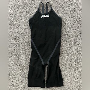 FINIS Hydrox Open Back Kneeskin (size: 24)